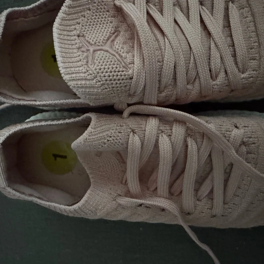 Girls Knit Lace-Up Sneakers